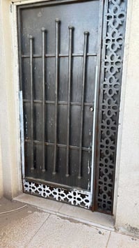 أبواب • أبيض • ناصرية