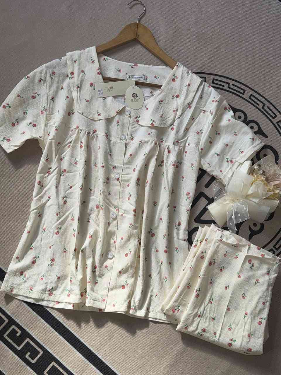 🔥عرض خاص لايفوتكم 🔥

 تراك كريشة 
خامة أصلية كولتي عالي 🔥
 ناعمة ومريحة 

📏 القياسات: L / XL / XXL 
👗 قالب راهي يلبس لحد وزن 90 تقريباً

💰 سعر ١٠ ألف✅

Mariam للألبسة النسائية 
#تراكات
#بجايم_العيد
#ملابس
#تركات
#جديد
#جديد
#دشاديش
#تراكات


**إذا كنت صاحب هذا الإعلان وتريد حذفه لأي سبب، رجاءا أرسل رسالة إلى الدعم الفني**