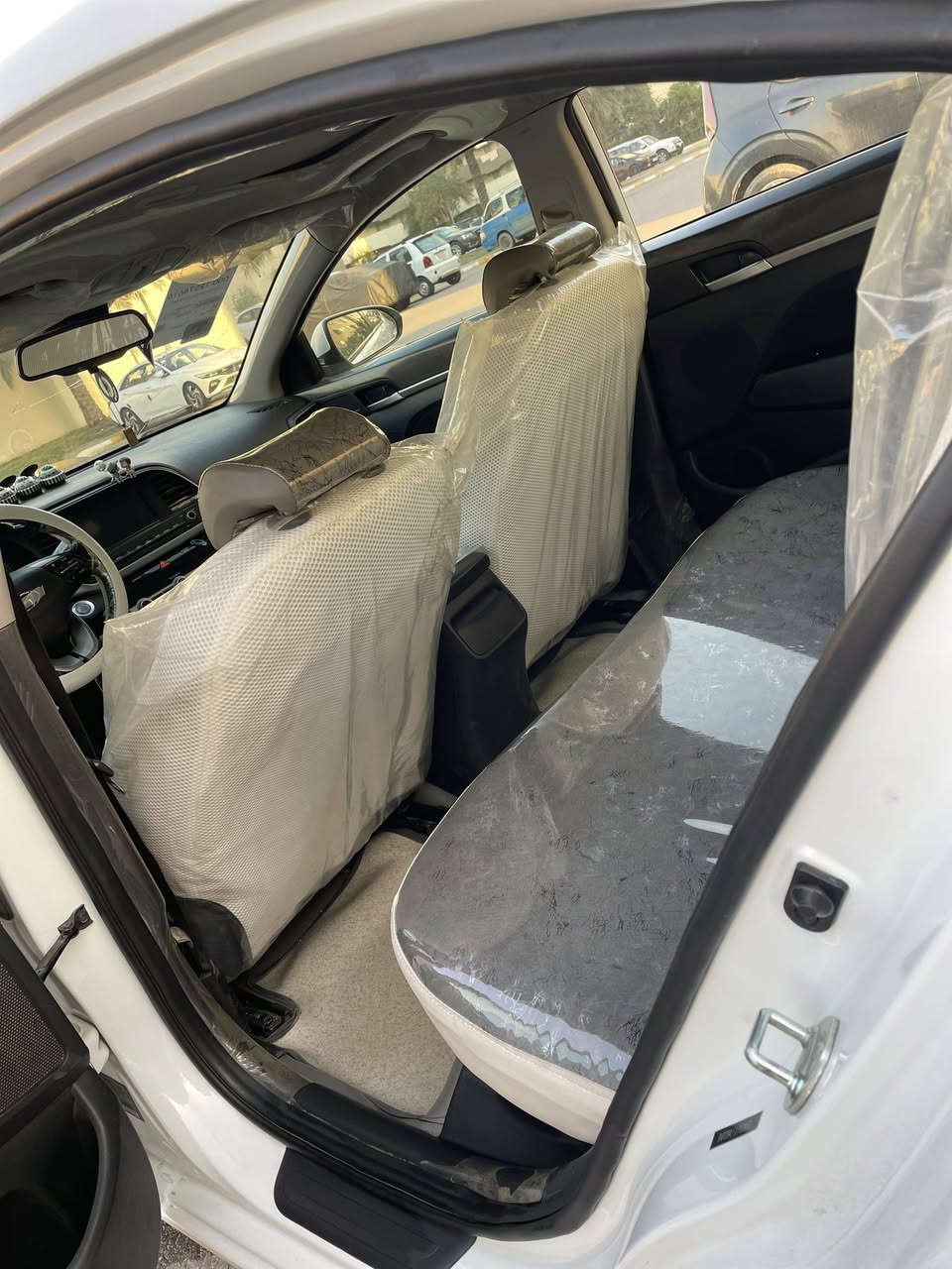 السلام عليكم
النترا 2020 معوقين ب٢٠٢٧ تنفك

حادثها خسفة بالقمارة وباب خلفي بدون صبغ

مواصفات

فول١/١

بصمة

سلايد

كاربلي

رادارات 

نقطة عمياء

شاشة جبيرة

مدوشمه عام سياره

وباقي المواصفات المعروفة

السيارة خير من الله صدر محرك كير تايرات

السعر 140

للاستفسار ***********
