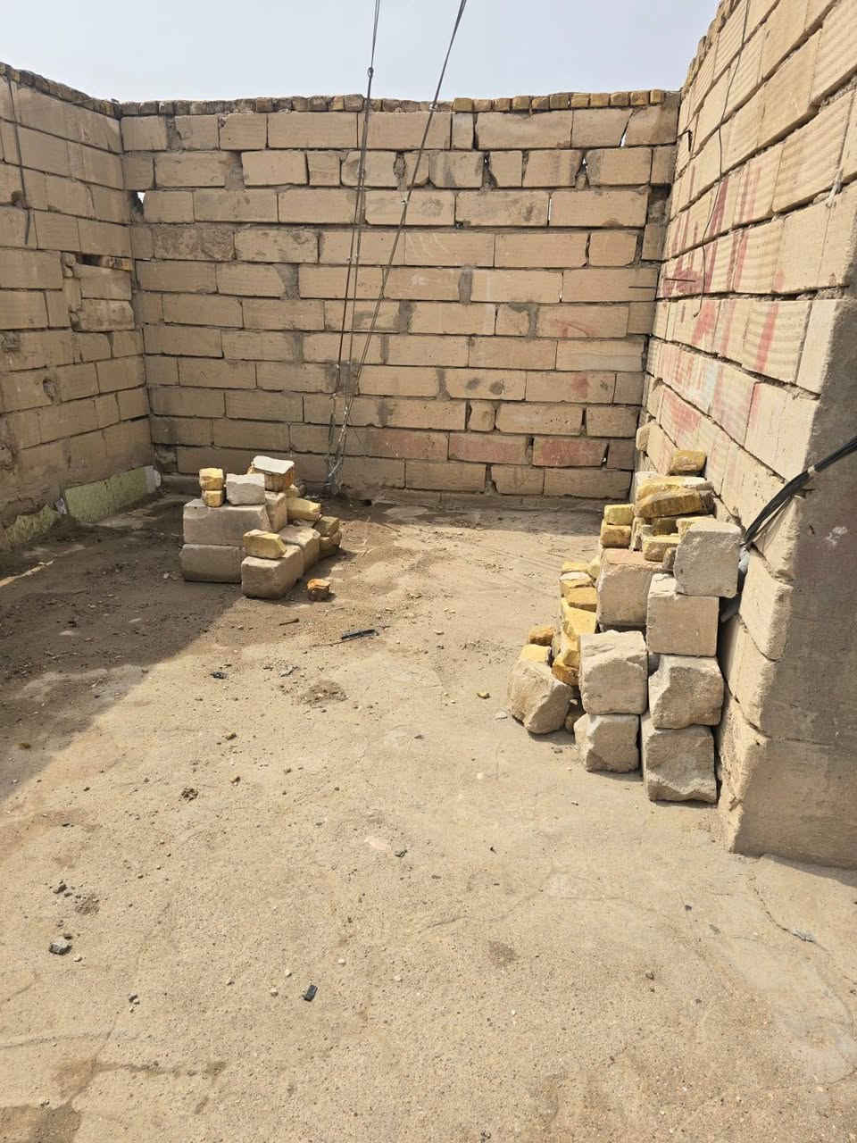 الي محتاجه يجي ينزله وياخذه كسور ثرمستون وطابوك كميه جبيره مكاني البو عظم ***********
