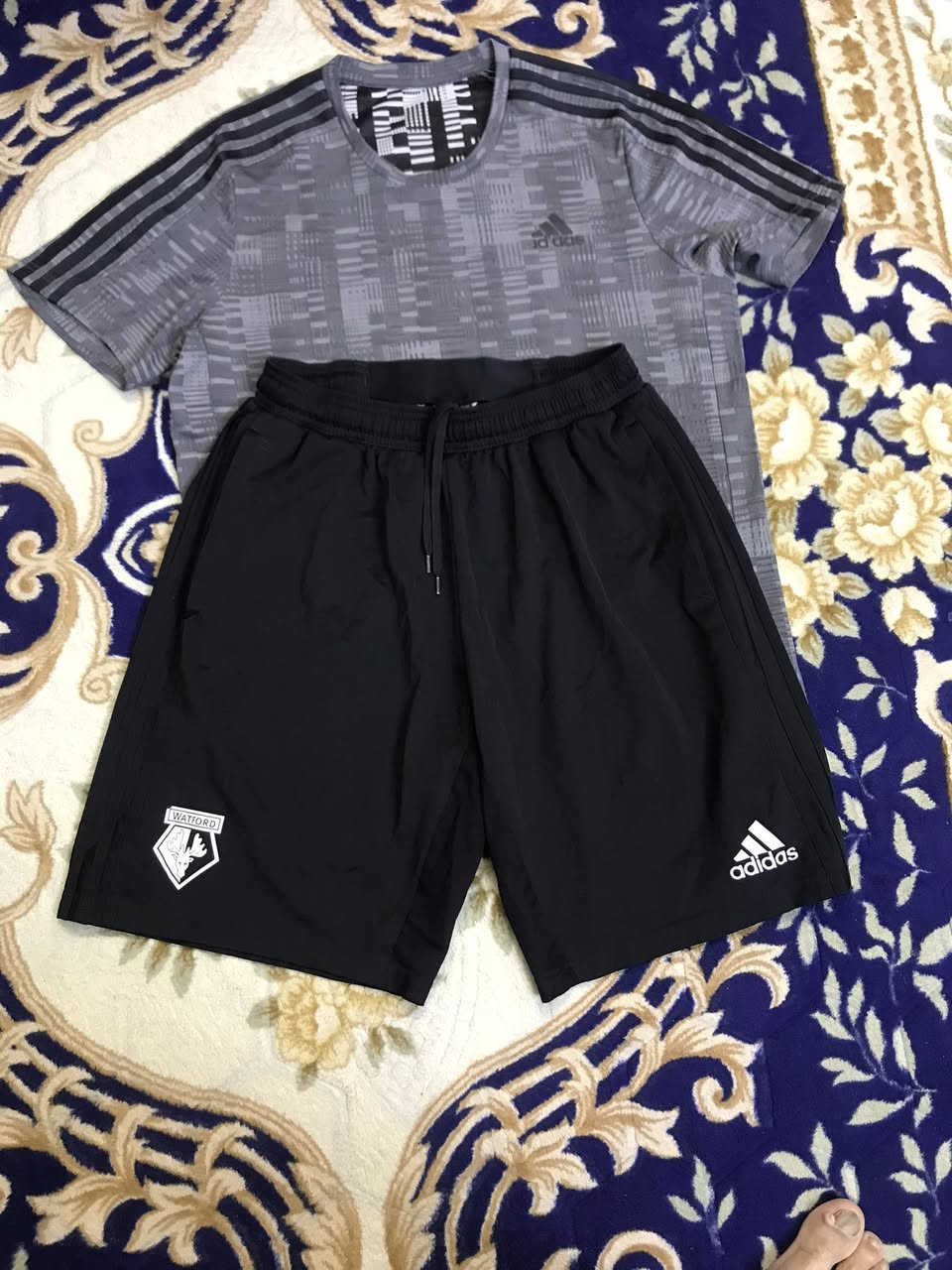 اداديس اصلي فقط بي هاي بالعلامة قياس مديم السعر 15


**إذا كنت صاحب هذا الإعلان وتريد حذفه لأي سبب، رجاءا أرسل رسالة إلى الدعم الفني**