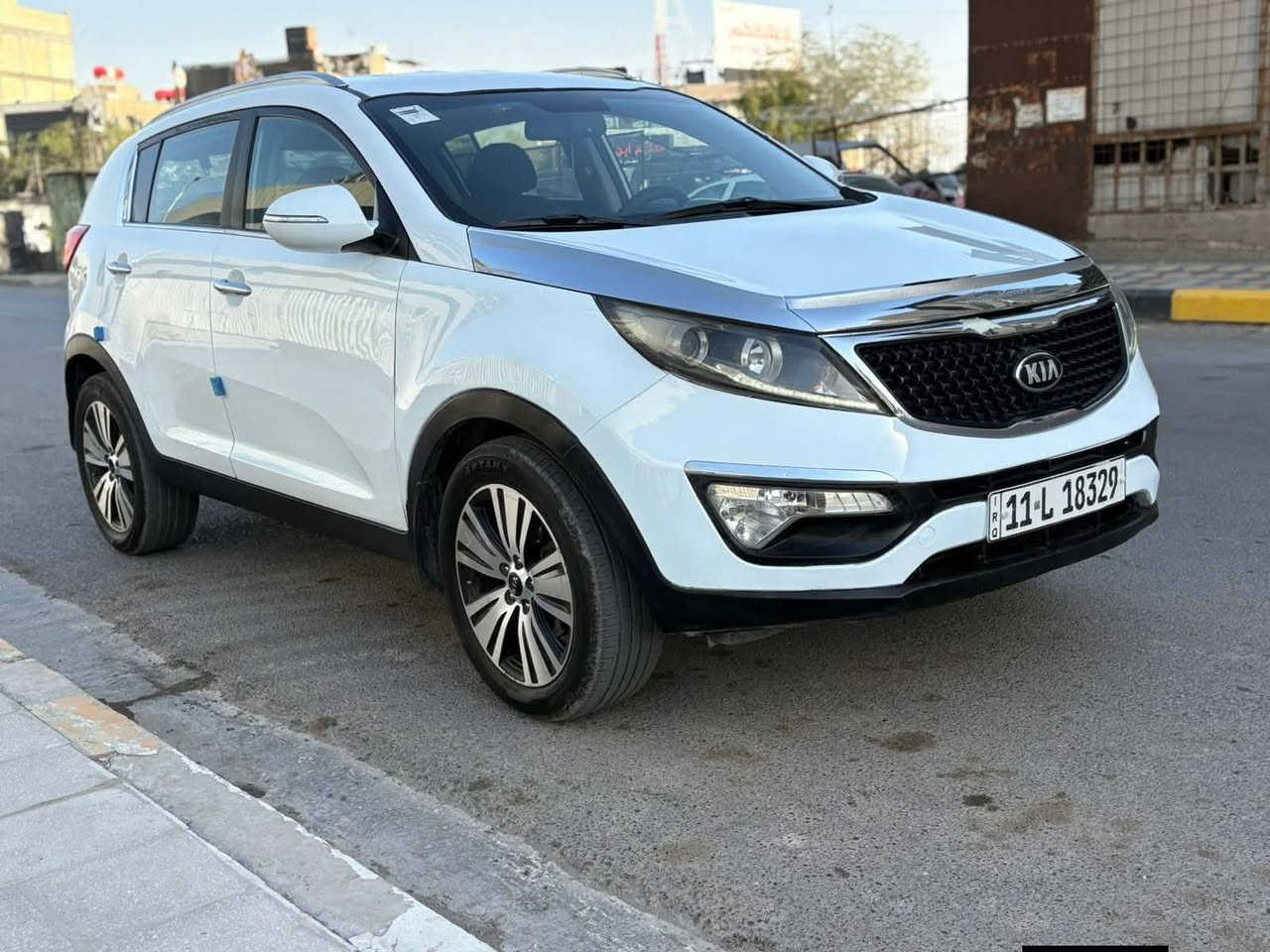 السلام عليكم من رخصت مدير الكروب المحترم كيا سبورتج موديل 16 ماشيه 95 مكينه او كير شركه بيها صبغ قطع بيها كص تكمه وسطيه سياره بسمي مكاني كراده رايدها اب 135 اوبيها مجال *********** سونار مرفق بالمنشور
