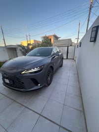 RX350 • موديل ٢٠٢٣ • خشم مصبوغ سامراء