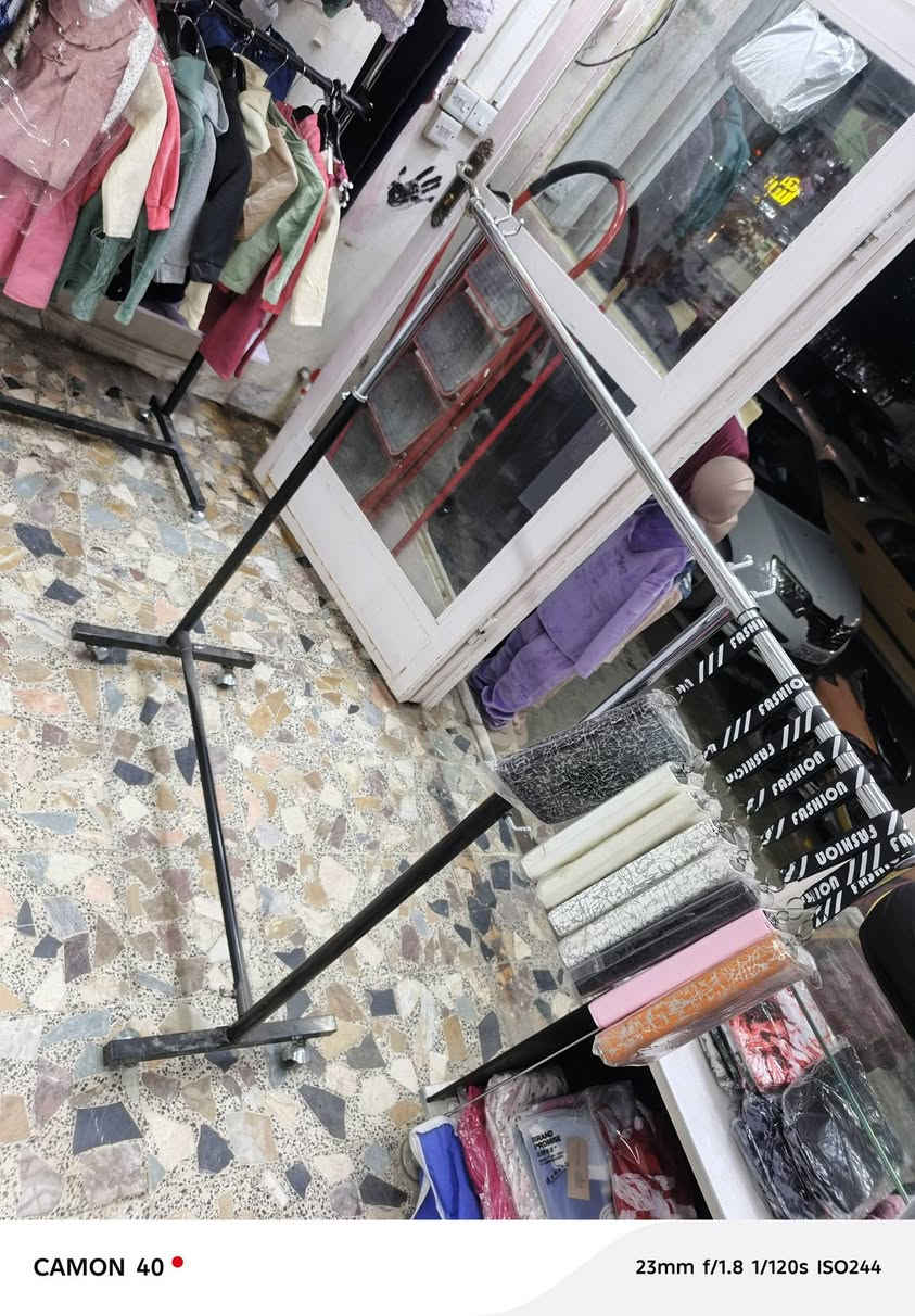 عندي تجهيز محل ستاندات ملكانات للبيع
الاستفسار الاتصال 📞📱
***********
