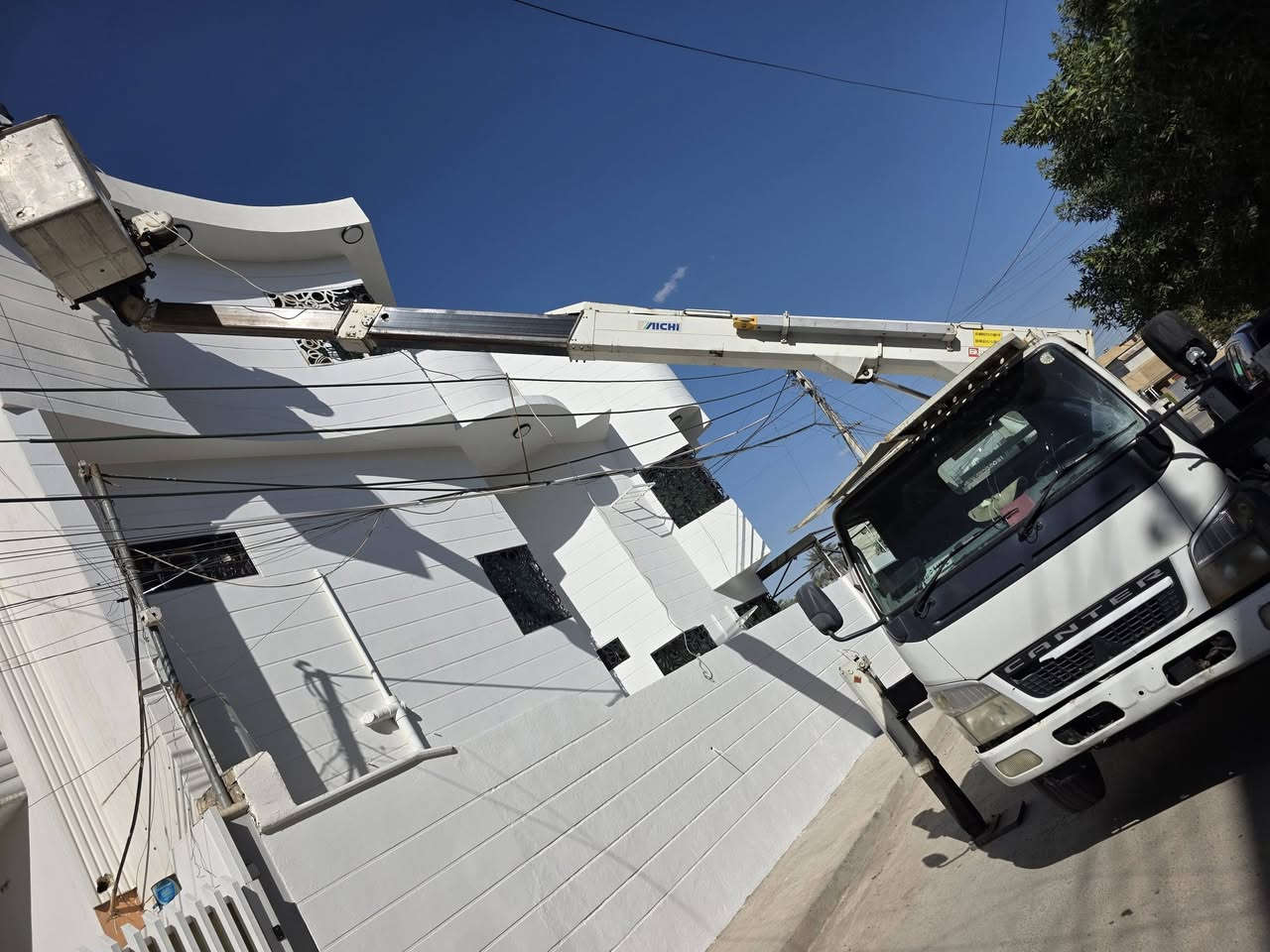 للبيع مكانها بغداد سعرها 170تفاصيل اكثر اتصل ***********
