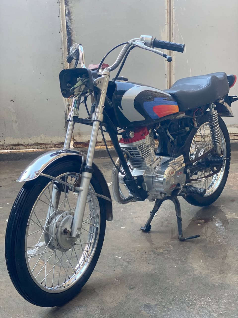 سلام عليكم تيربو موديل 24شاصي نامة اصولي ي نقص بل اوراق ماكو شاصي مكفول من كلشي والمكينه برغي مامفتوح بيها بس عوزها اشويه ترتيبات مكانه ناصريه مركز


**إذا كنت صاحب هذا الإعلان وتريد حذفه لأي سبب، رجاءا أرسل رسالة إلى الدعم الفني**