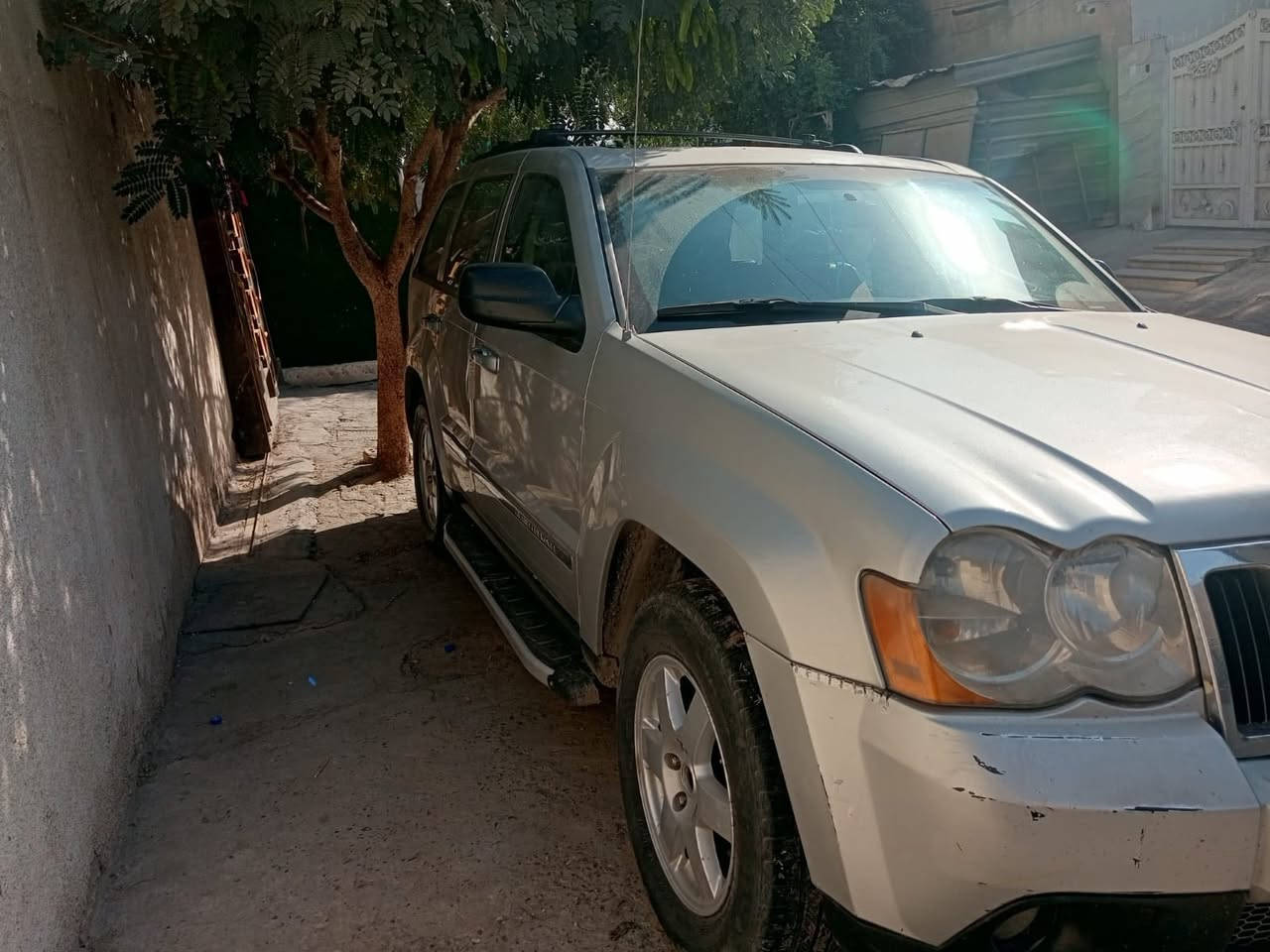 جيب لاريدو 2010 ليبل واحد
مكينه كير مكفولات كهربائيات كله شغاله تبريد كامره خلفيه شاشه كشنات جلد فتحة تحكمات ستيرن بيه ظربه بسيطه بالجاملغ الامامي وطخه بالباب عكس السائق بدون معجون والصندوق الخلفي مرشوش كلير سونار بل منشور نقص حداديه 

السعر 105 مكاني بغداد تواصل 

***********
