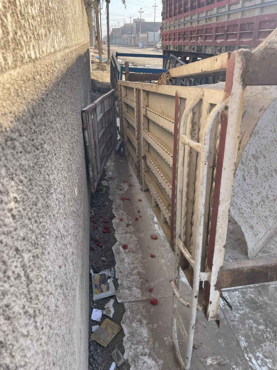 السلام عليكم شباب محجر دمعه للبيع قيم وخذ بليرضي الله مكان بغداد المعامل الحسينيه ***********
