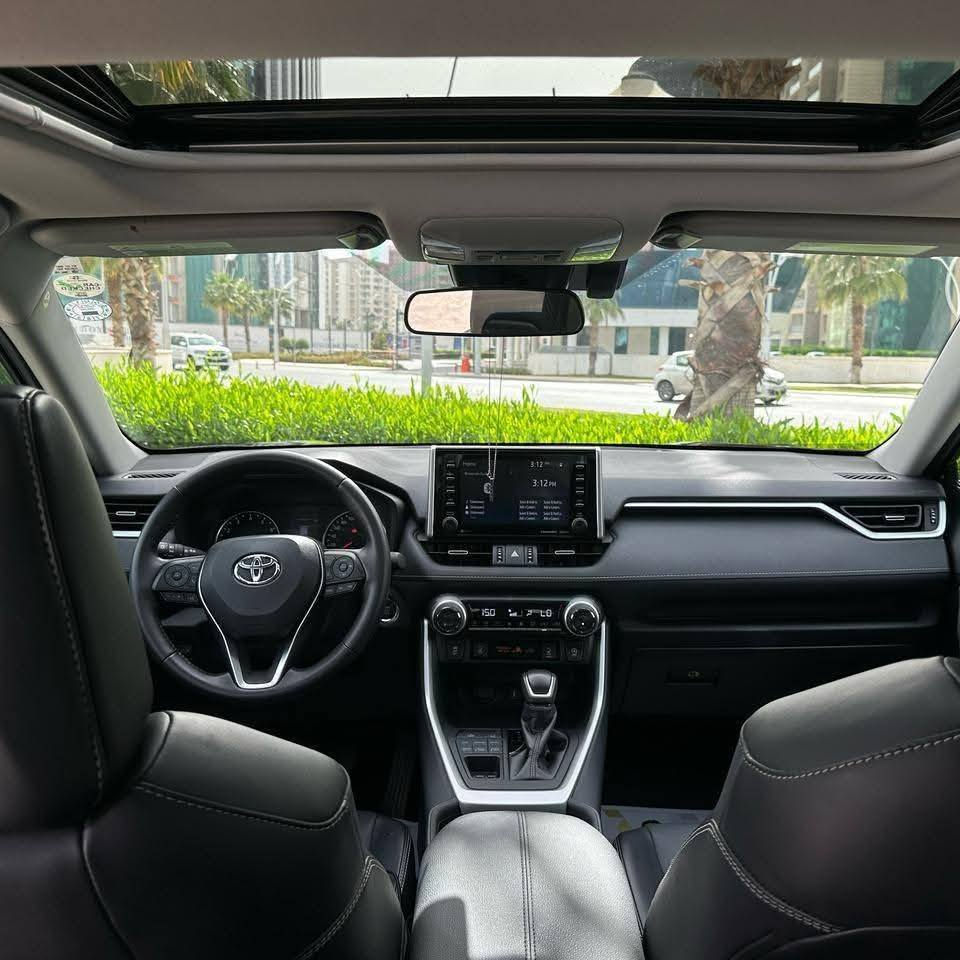 تويوتا RAV4 2022 مواصفات XLE Premium
بصمة وفتحة سقف
مقاعد تسخين
دركسون تسخين
رادار وخط المسار
مقاعد جلد
شاشة كبيرة
جنوط وإطارات قياس 19
تبريد مركزي
أربع نوافذ أوتوماتيك
السيارة فل فل مواصفات
رقم وتسليم وغرامات بشرط
يوجد صبغ في قطعتين فقط
إيرباغ الدركسون على النظام

🟦 السعر  _ الطلب في التعليقات سيأتي إليك مباشرة 
                  فقط على الصفحة مو على كروب

القير والمكينة بشرط
لا توجد أي مشاكل نهائياً

رقم المالك:
***********
