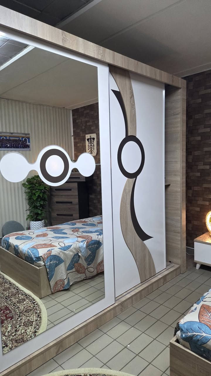 عرض غرفه للبيع مال نفرين 
 عدد القطع 6 
للتواصل ***********
