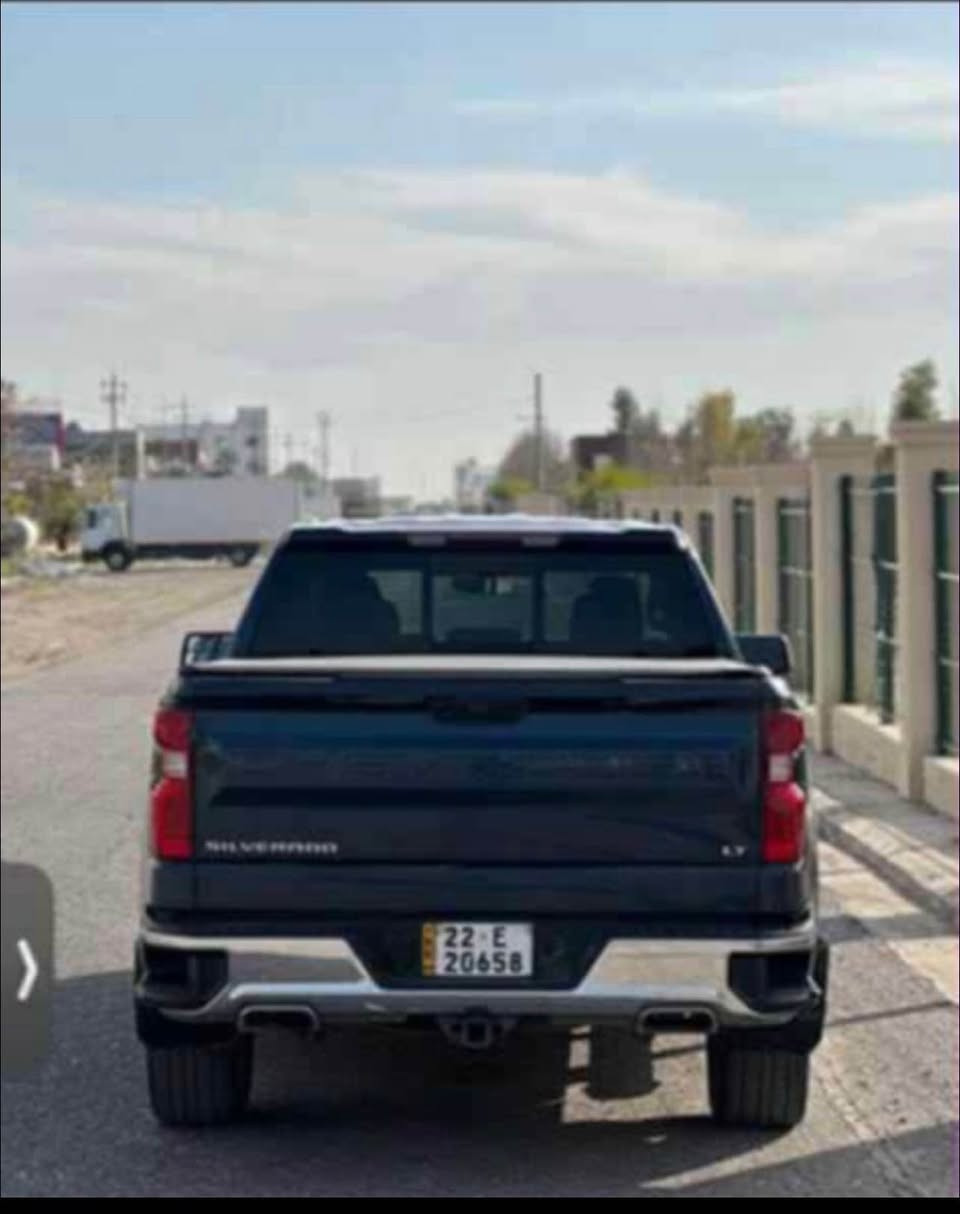 بۆ فرۆشتن: شۆفرلێت سێلڤێردۆ (Chevrolet Silverado) - ٢٠١٩
 مۆدیل: ٢٠١٩
 مەکینە: ٨ پستن (V8)
 ڕێژەی ڕۆیشتن: ١٣٦,٠٠٠ کم
 باری بۆیاخ: جاملی لای سەکنی + دەرگای لای سەکنی بۆیاخە (بە بێ ناوگرتن).
 باری ئێرباگ: بێ ئێرباگ (ئێرباگی نەتەقیوە).
 تایبەتمەندییەکان: گێر لە سوکان.
 باری گشتی: هەموو گیانی بە شەرتە (مەکینە، گێڕ، ئەکسل).
ژمارەی پەیوەندی: ***********

.
!

للبيع: شفروليه سلفرادو (Chevrolet Silverado) - موديل 2019
 الموديل: 2019
 المحرك: 8 سلندر (V8)
 المسافة المقطوعة: 136,000 كم
 حالة الصبغ: صبغ جاملي جهة السايق وباب جهة السايق (بدون دواخل).
 حالة الإيرباگ: بدون إيرباگ (الإيرباگ سليم).
 المواصفات: گير في الستيرن (شفتات).
 الحالة العامة: السيارة مكفولة (المحرك، الگير، الشاصي، وكل شيء شرط الفحص).
رقم الاتصال: *********** كويسينجاك, أربيل
