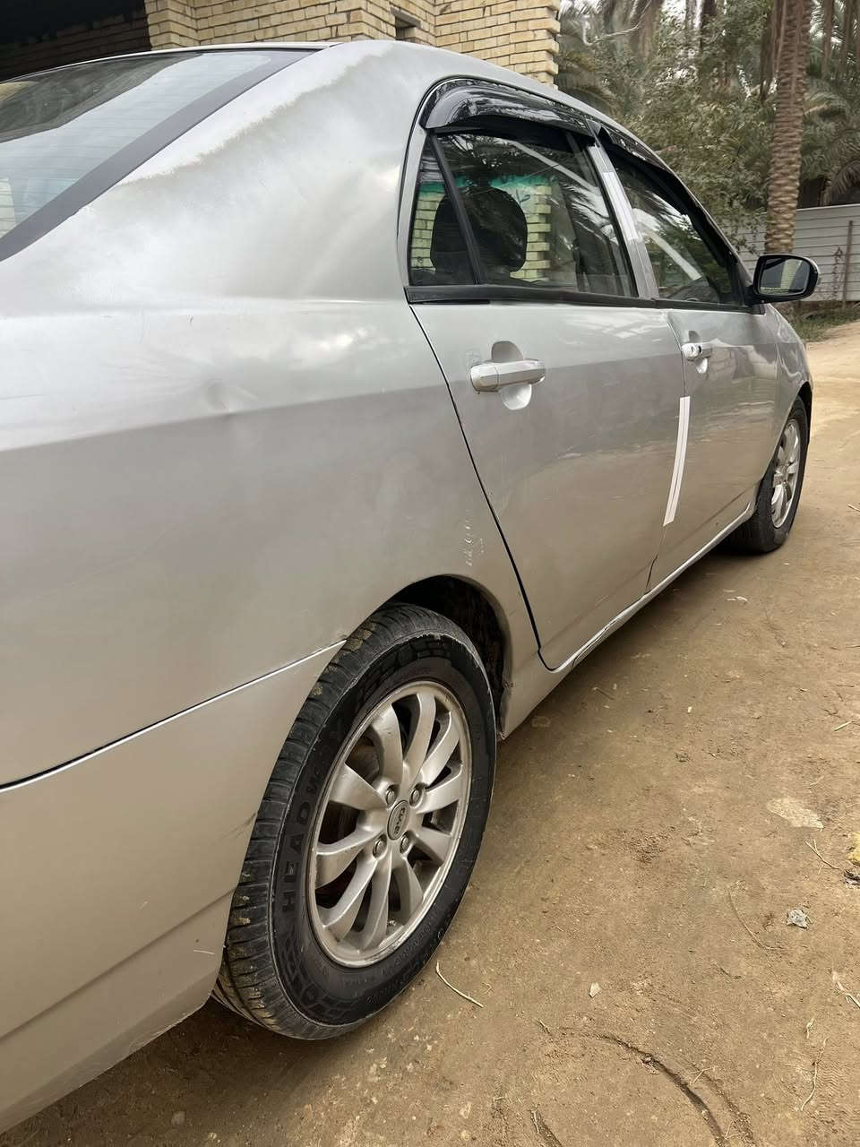 سلام عليكم بيوايدي G3 موديل 2013 لون رصاصي فضي كير اوتو مكينة 1800 رقم واسط دولي الجديد تحويل ثاني يوم شرط التحويل سيارة جاهزة مابيها نقص برغي صدر جديد امامي خلفي تخم تاير جديد باتري جديد كهربائيات مابيها اي نقص  عليها ادامة مجموعة البانزين بالكامل مواصفات معروفه بصمه تشغيل بصمة أبواب مع الجنطة فتحة سقف حادثها (جاملغ + بنيد)
مكانها كربلاء تواصل ع الرقم ***********
السعر 43$ بيها مجال كلش قليل قليل حك السلام عليكم بس
