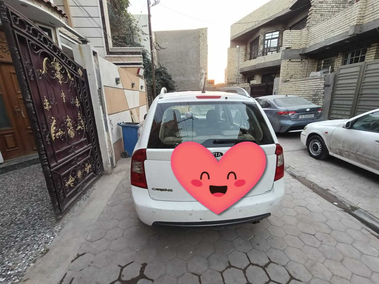 كيا كارنز موديل 2011 البيع رقم الهاتف ***********
