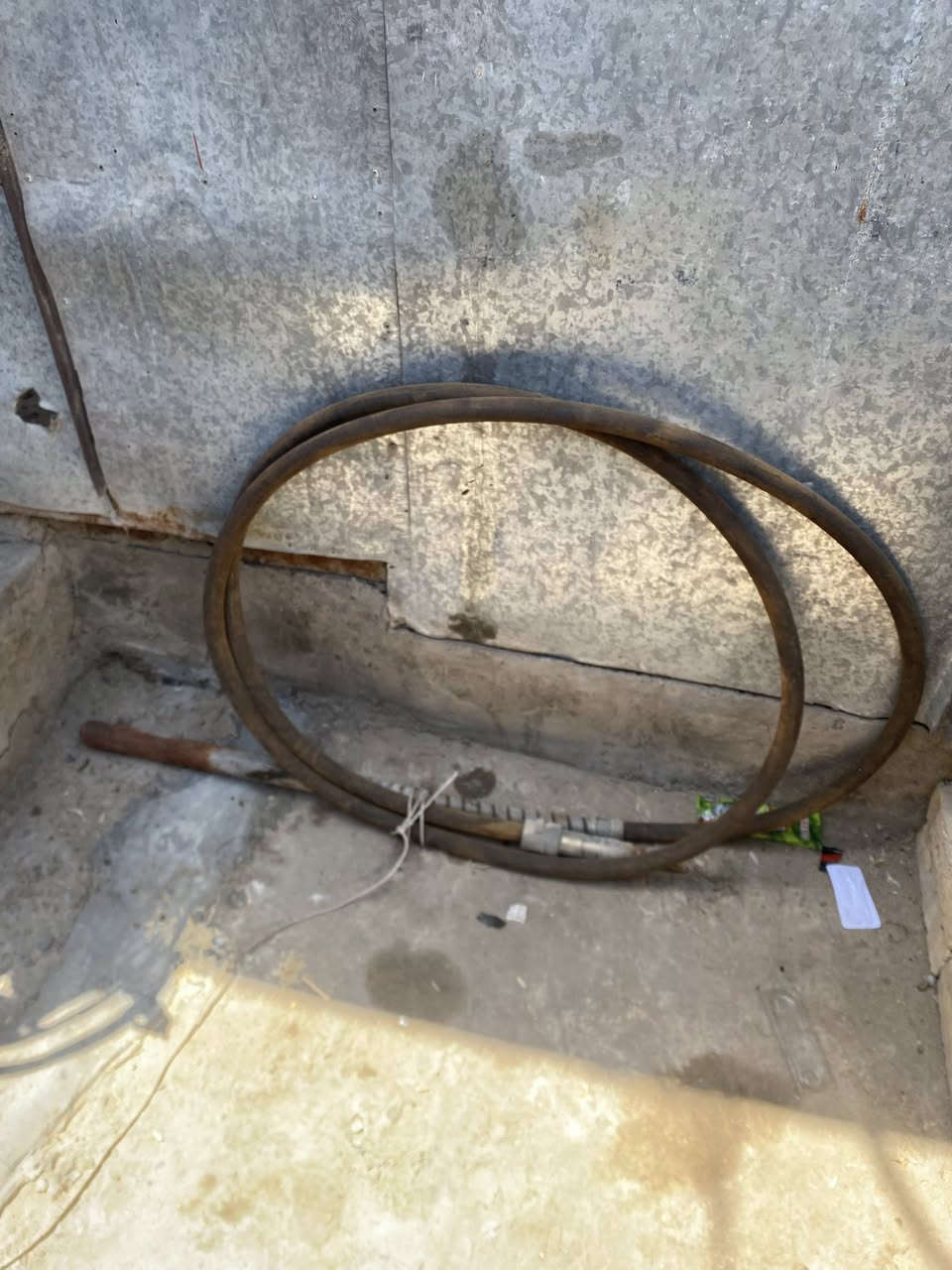 فابريتر للبيع شغال استخدام قليل السعر 125الف بغداد المشتل ***********
