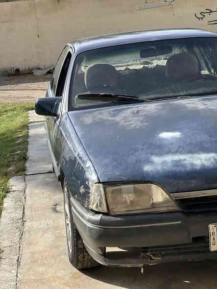 اسلام عليكم 
اوبل اوميكا للبيع حائز ثالث مكينه وكير واكسل بشرط سياره يرادلها صدر كهربائيات كلها شغاله مسجل سماعات لايت زنون بور جديد يرادلها تخم تاير وصدر السعر 15 وبيها مجال للاستفسار ع رقم *********** مكاني المقداديه
