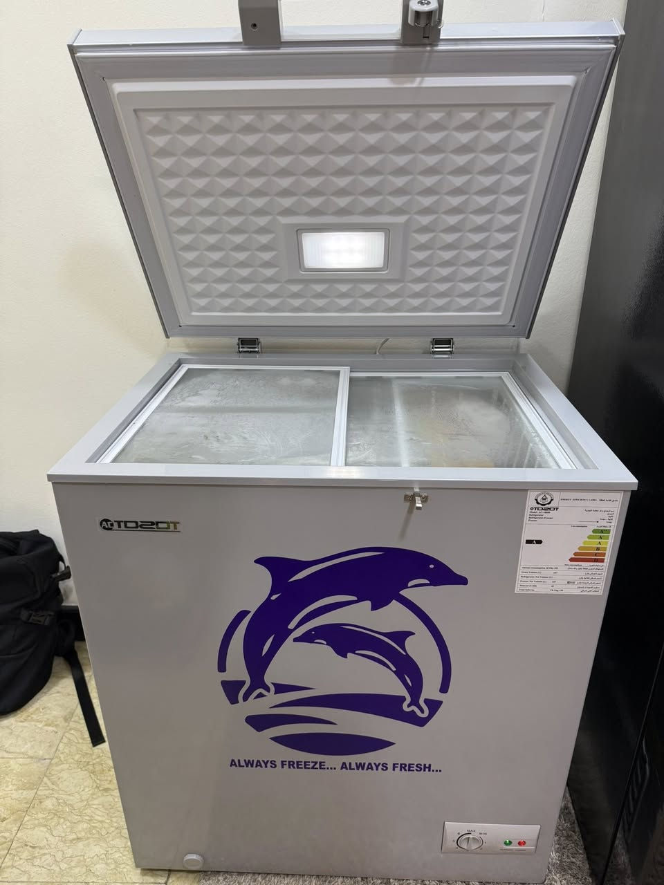 عندي ثلاجة LG مستخدمة قليل للبيع
مجمدة بلسان 9 قدم TOSOT للبيع 

مستخدمة يوم واحد

تواصل وتساب فقط 

***********
