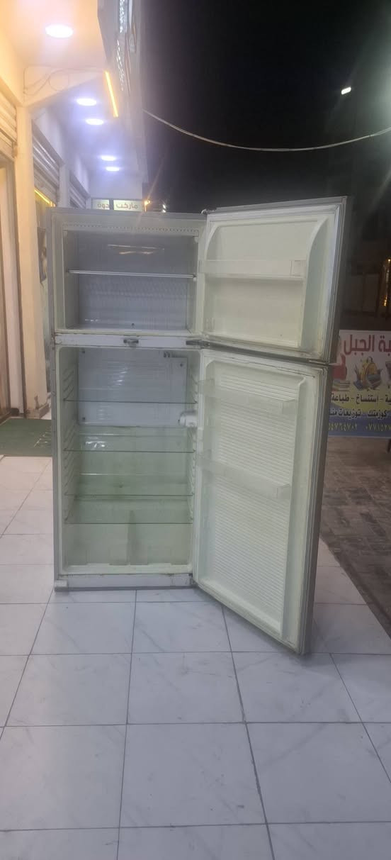 مرحبآ ثلاجة ماركة توكما حجم 28قدم نظام تجميد شغالة وظمان بشغلهة نظافتهة مثل ما كدامكم للبيع سعرهة165 بيهة مجال بسيط ***********
ملاحظة/يوجد مراوس ب اصغر او عاطل
