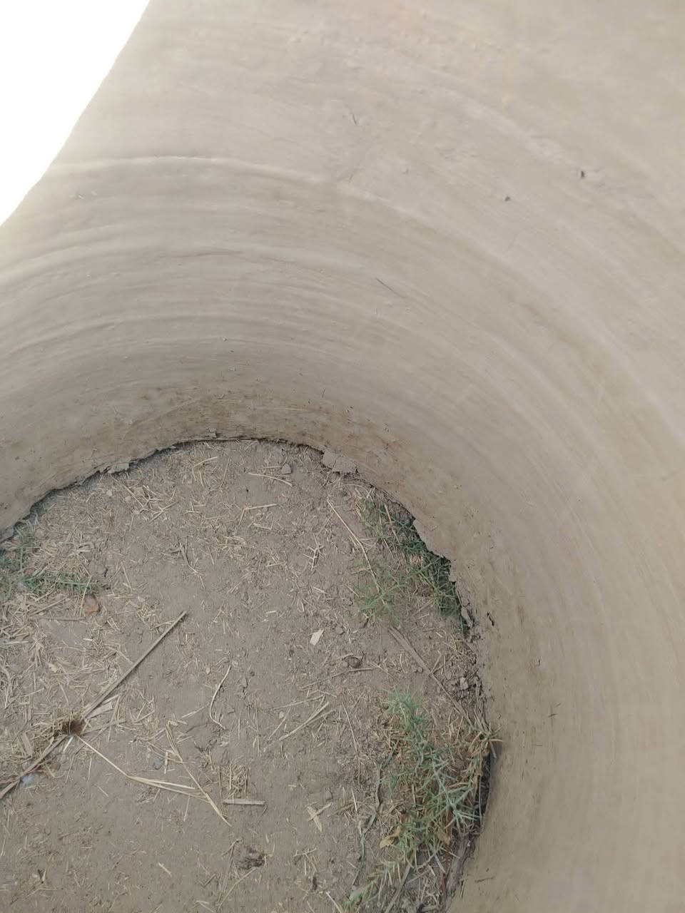 يوجد تنانير طين طين حره للبيع سعر خاص يوجد خدمة توصيل باب البيت *********** منتظر الكريعي واني بل خدمة
