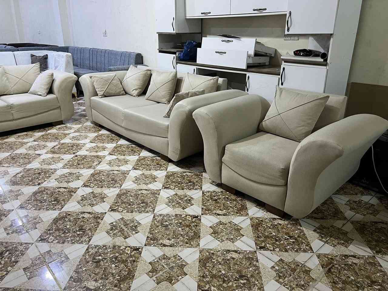 @

ئةم تاقم قةنةفة 10نةفةريية
بؤفرؤشتن بيعيبة توركيية
ژم***********
شوين كةلار سةرجادةي ئاوارةكان
