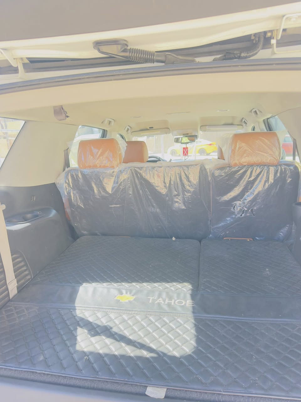 السلام عليكم
تاهو موديل ٢٠١٩ رقم بغداد بسمي 

حادثه جاملغ وبنيد بدون دواخل 

حداديه مكينه كير كوله جديد 

تخم تاير داخل جديد تبريد ثلج 

تريك وين ماجان جاهزه للخير 

ماشيه ١٧٠ قابله للزياده 

مكانه حله ***********
