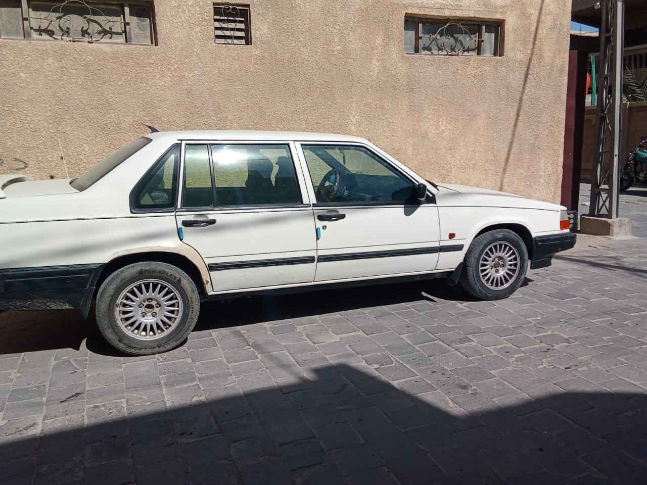 السلام عليكم فالفو موديل 94 استفسار اكثر على الرقم الموجود بلمنشور
*********** النجف, العراق
