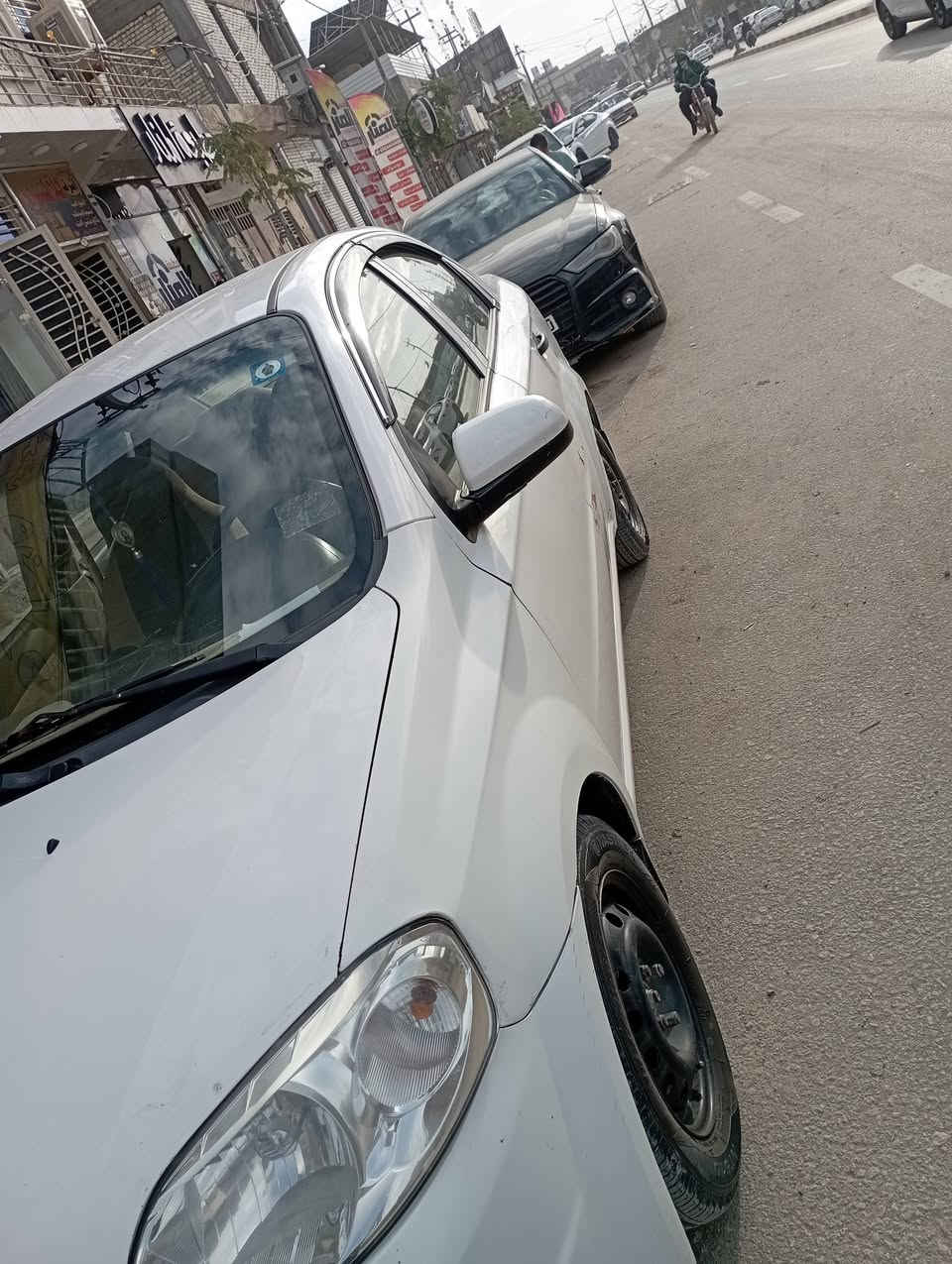 السلام عليكم  افيو لبيع 2010مصبوغه احزام للجماليه بدون دواخل بنيد وجنطه وقماره كفاله الجام كهرباء تخم تاير جديد رقم انكليزي السياره ابسمي مفتوحه المكينه  كوفه شارع السكه السعر 68بيها مجال قليل ***********
