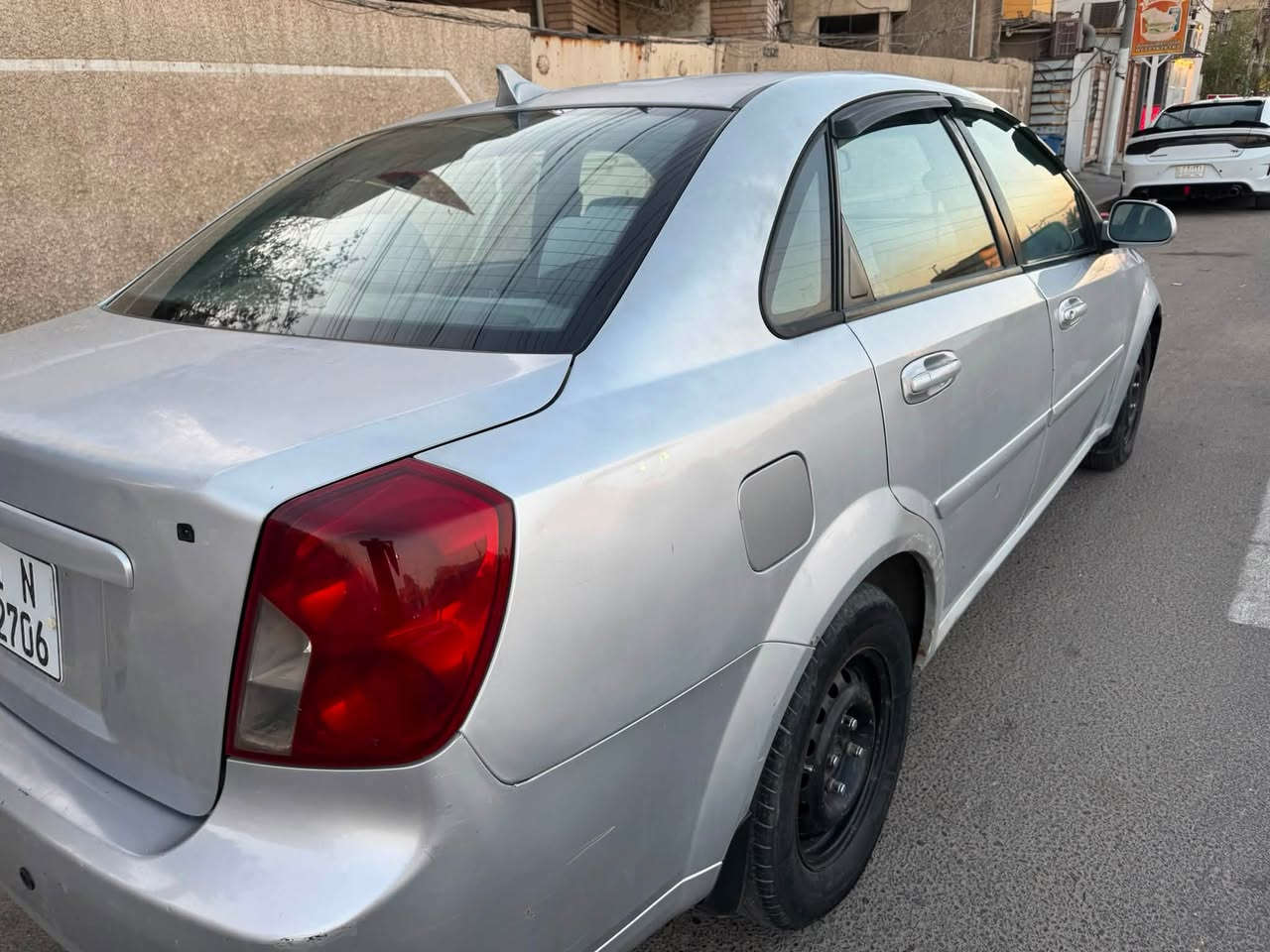 اوبترا رقم بغداد ٢٠٠٦ ، سيارة تبريد ومحرك وكير وحدادة صدر وتايرات بحالة جيدة  وباتري جديد  ، مكاني بغداد باسمنا تحويل مباشر ، بيها كم مكان صبغ  ، سعرها ٥٨ للمعلومات الاتصال بالرقم ***********  .
