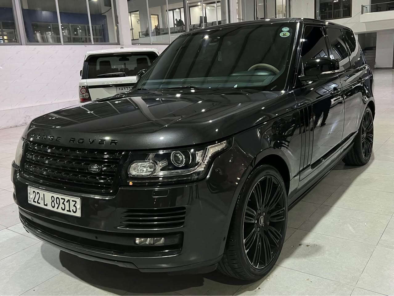 رانج روفير ڤوك سوبر جارج 8 سلندر بانزين 
موديل 2016 
سياره فول فول 
بانوراما دوسه كهربائي ابواب شفط 
كير محرك سوبر كلو بشرط 
رقم سنوي هزه غرامات  كتاب جامات كلو بشرط 

*********** زاخو, دهوك
