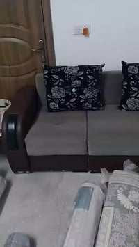 كنبة • للبيع