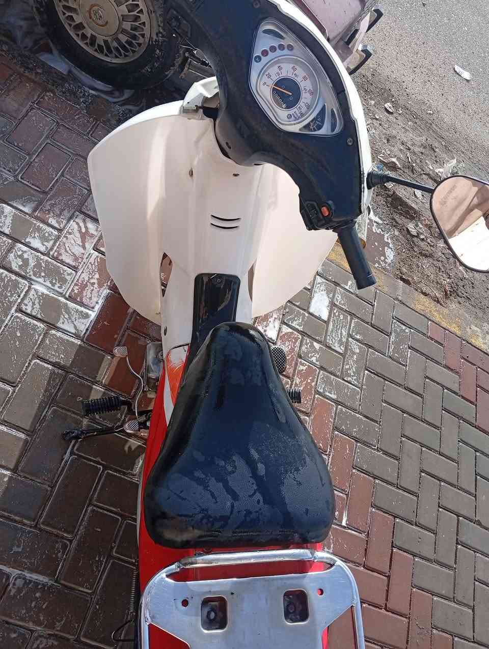 السلام عليكم لبيع سرفيز 
كله شغاله 
ب550
***********
مكان بلد
