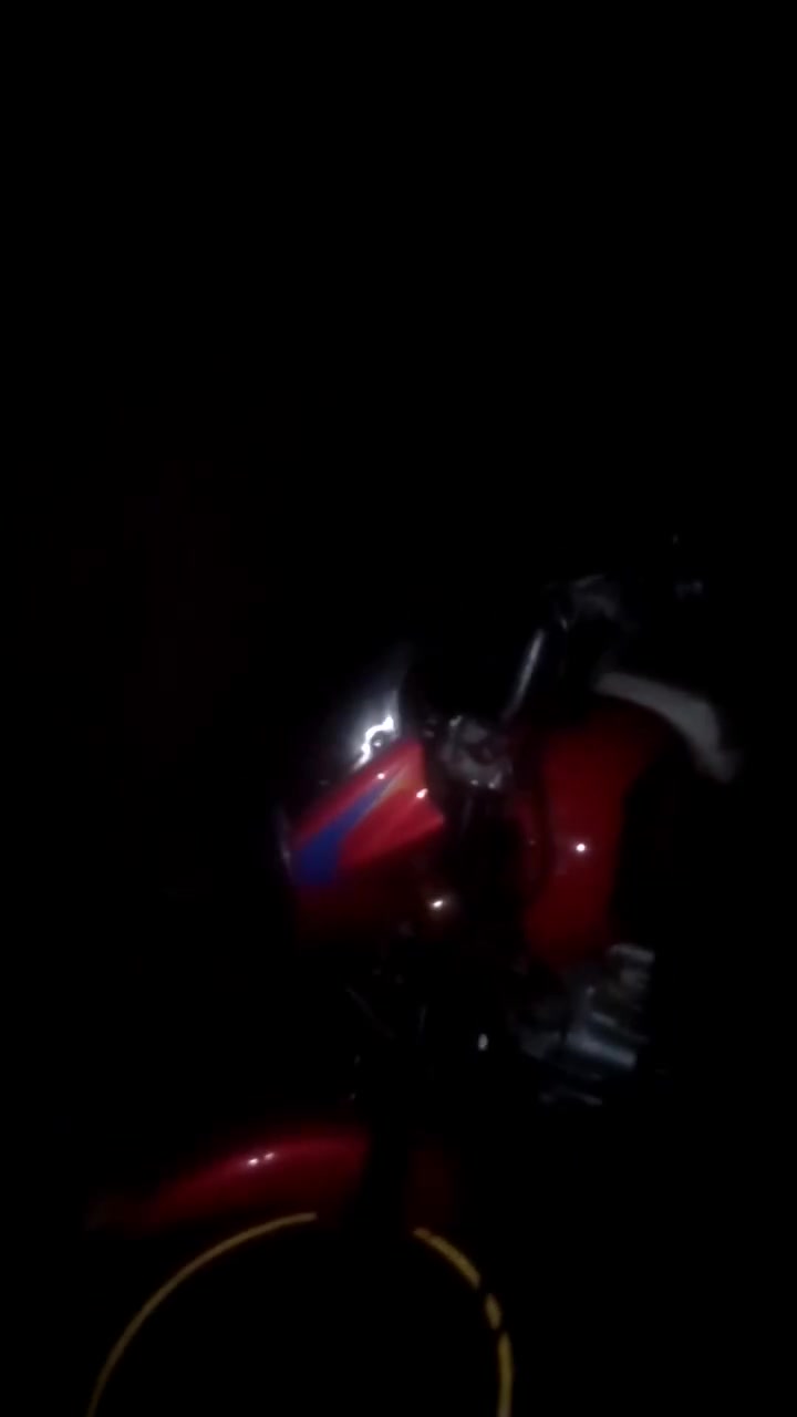 سلام عليكم دراجه بوكسر محرك ايراني موديل ٢١ محرك جديد كلش نفيض دوشمه جديده كهرباء لايت اشاير هورن شغلات بدون أوراق سعر ٦٥٠ وبيهى مجال مكان بغداد الشعله ***********
اسويلك مكاتبه ودليك على الي خذتهى منه
***********
