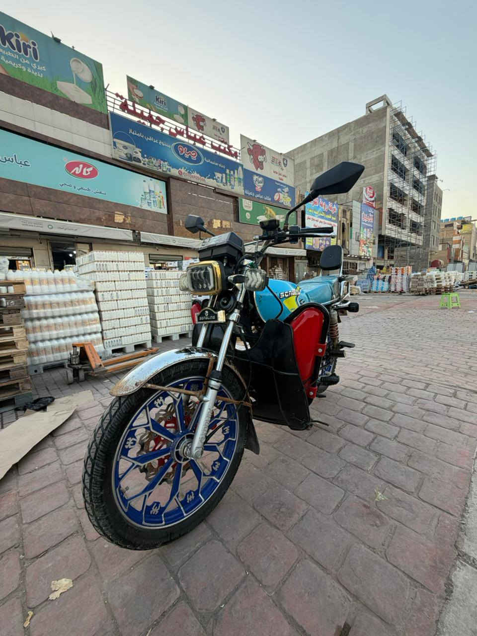 السلام عليكم دراجه 5كير الدراجه خير من الله شغل وطلع من البيت للشغل بيه ملاحضات بسيطه الدراجه موديل 24
العنوان حي اور سبع قصور الرقم فقط اتصال ***********
