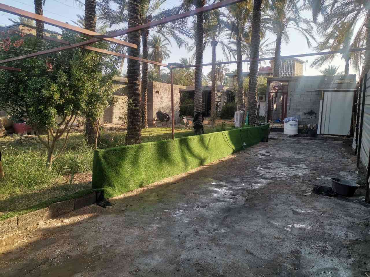 .للبيع في كربلاء – شارع الحسينيه عامود ١٠٥ بل ترقيم الجديد🏠✨

⏳🔗 المساحة: 1050 متر
💵 السعر:💲 550 💵مليون مع المجال 
🏗️ البناء: بلوك 
🏠عدد البيوت.  (((4)))   (2مشتملات).   ((2 مساحتهن 180))

الخدمات المتوفرة: 
🔹 ماء 💧
🔹 كهرباء ⚡️ + مولد 
🔹يبعد عن التبليط 50 متر🚗 #شارع_عرض_10_متر
🔹 مدارس قريبة 🏫

🏠 يرهم مراوس هم 🏠

📜 الملكية: زراعي  💎سند25

📞 للتواصل***********
