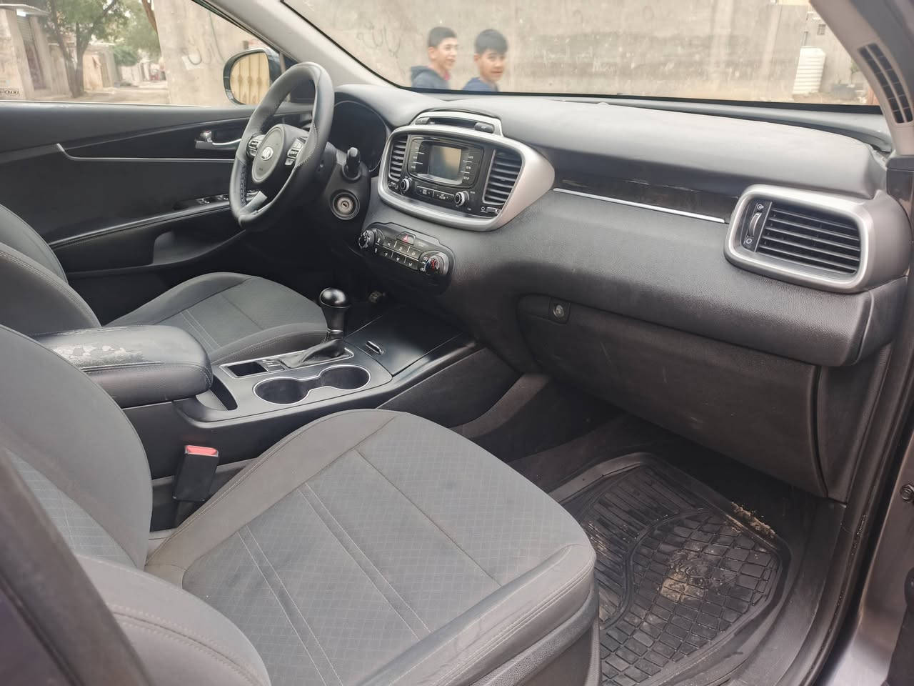 سورنتو موديل ٢٠١٨ أمريكي صبغ جاملغ أمامي فقط مكينة ٦سلندر ٧راكب سيارة معنة الكلمة جديدة ماشية ١٤٠ رقم بغداد بسمي مكان سيارة بغداد جسر ديالى جديد السعر ١٨٥وبيهة مجال ***********
