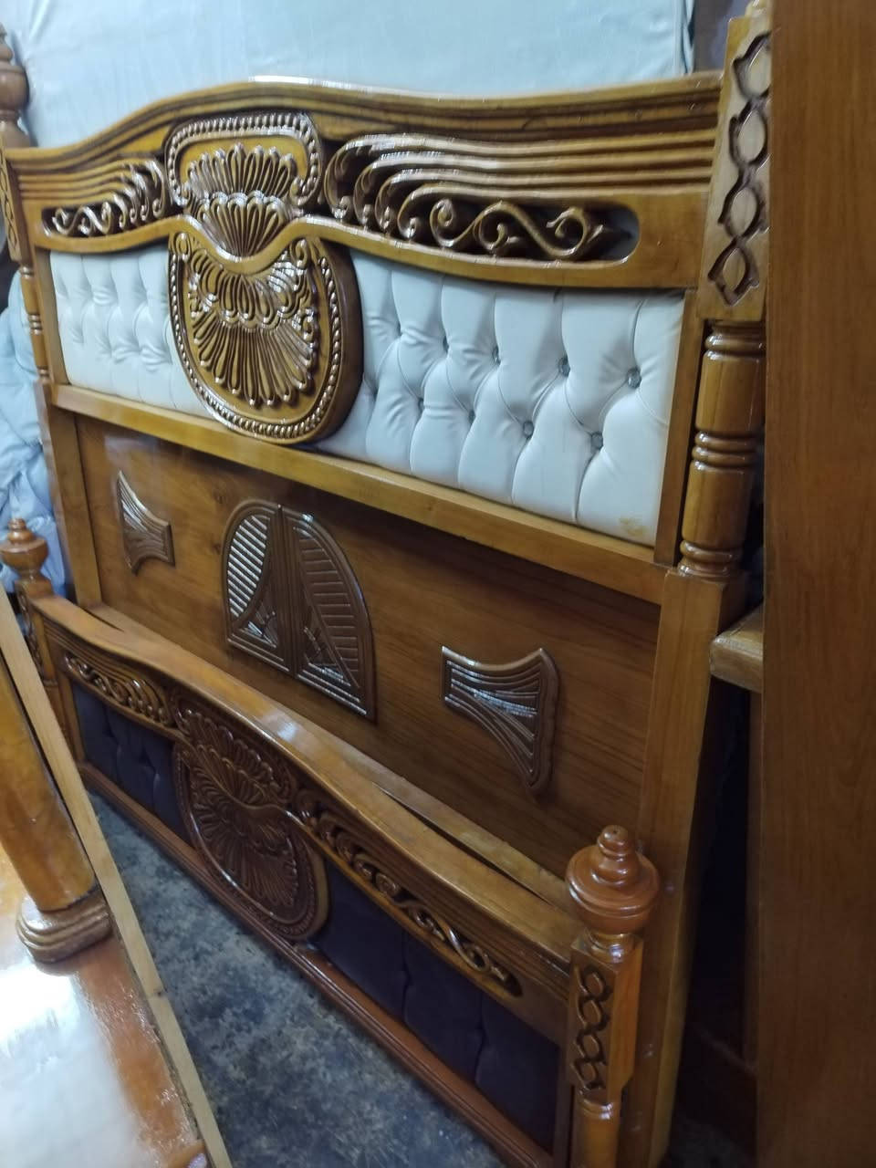 غرفه نوم للبيع بغداد الجديدة *********** حيدر
