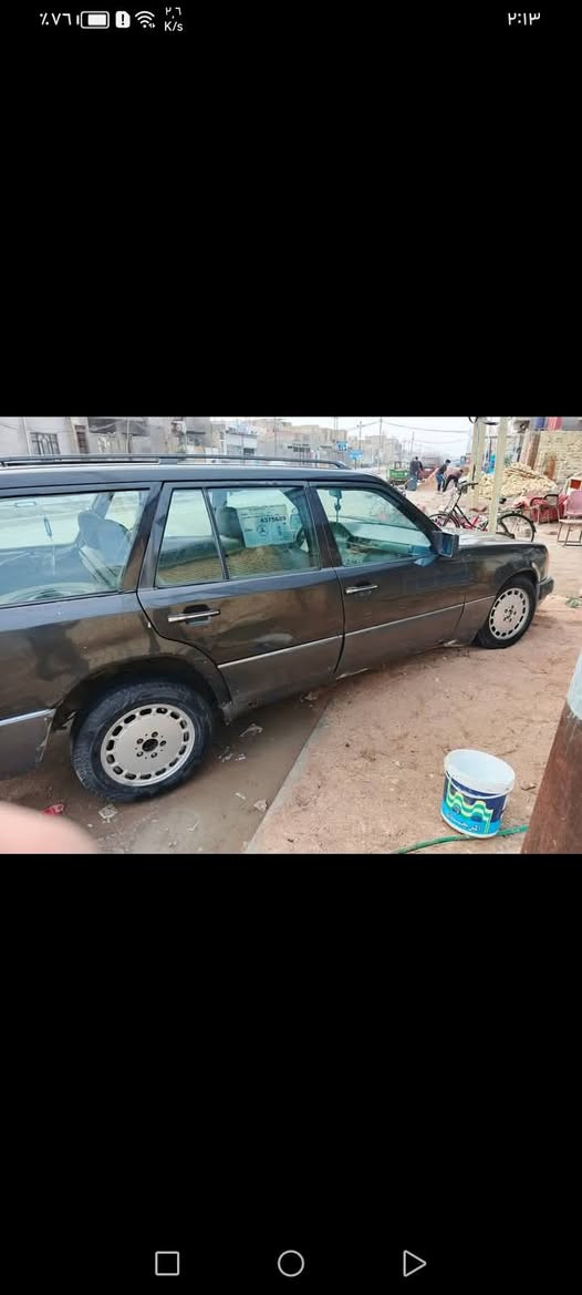 السلام عليكم سياره مارسيدس البيع و لامراوس سعر 35 وبيه مجال المحرك 300 رقم الهاتف *********** المكان عماره مغربه
