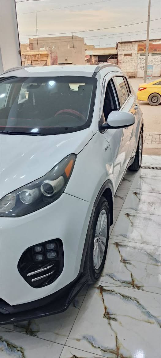 عزيزي كيا سبورتج امريكي 2019 محرك 2400 جي دي آي مفتوح بيدي عليت كازكيت  شرط بانزين عادي
المواصفات
تحكم مقود جهتين 
كامرا دواره
مثبت سرعه كروز
شاشه ربع بلوتوث اواكس سيدي
3 انظمة قياده سبورت وعادي واوتو
نضام ايكو تقليل صرف الوقود
مانع انزلاق
نضام نزول منحدرات
فور ويل 
وكلشي واضح عندك بالصور والسونار حتى حادث امريكا ايضآ بالمنشور السعر 157 بيها مجال كلش قليل ترهم مراوس بأقل سعرآ حسب القناعه 
عنوان واسط قضاء الحي 
*********** بي واتساب
