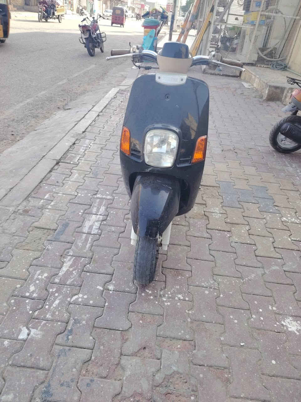 سلام عليكم شباب اني مكلف بل نشر بوليس البيع دراجه جديده واي شي ما عوزه تجي تنكر وتروح مكينه بلادي لا بيه صوت ولا بيه شي ***********
