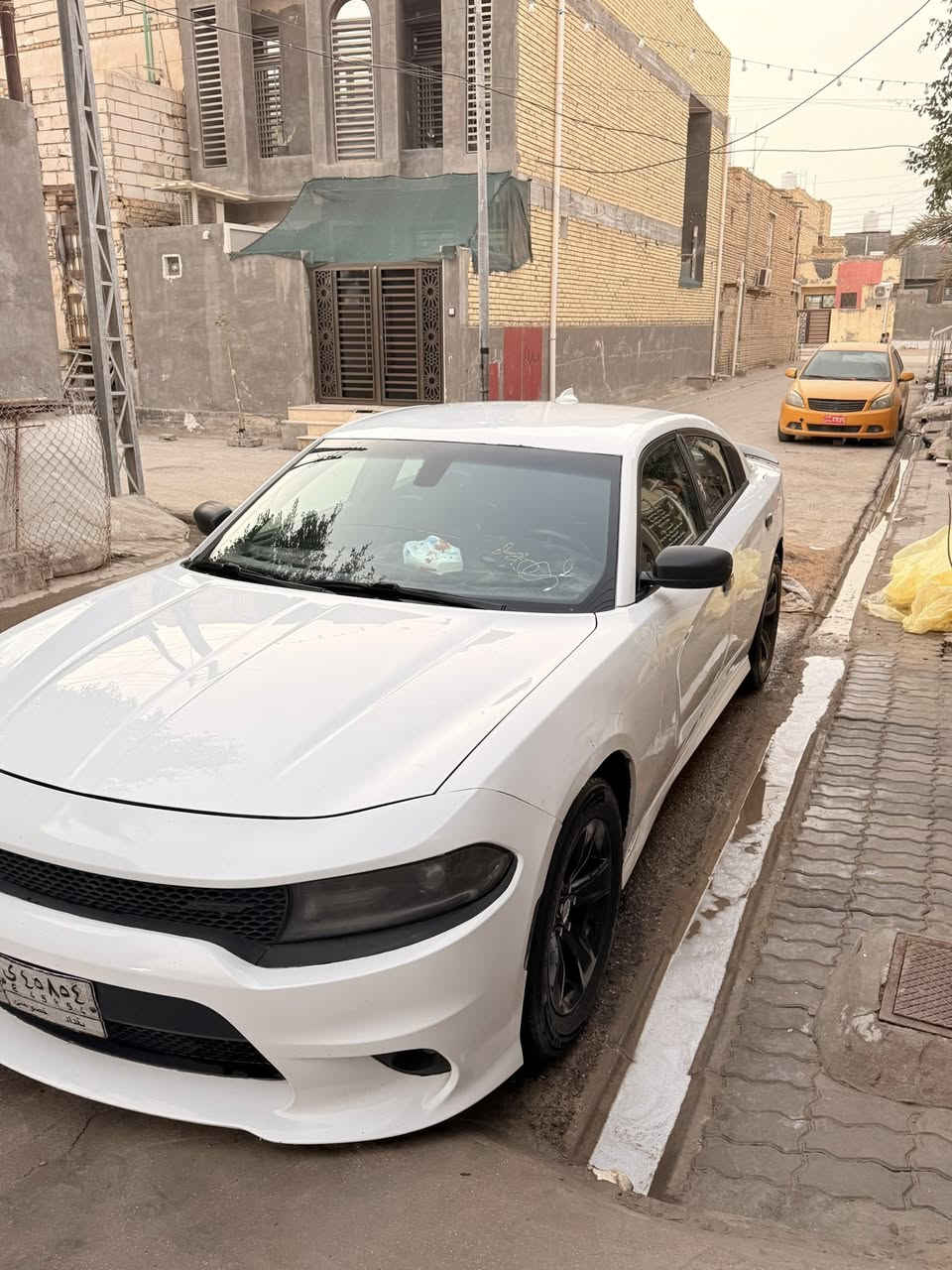 السلام عليكم جارجر 2015بدون ارباك مصبوغ لجاملغ والباب لسدر ولباب لخلفي مبدل بلادي وربع بالجاملغ لخلفي جهت لسدر 
بيع او مراوس باوبامه حديثه لون ابيض اصل اتصال ع رقم
*********** ع الوات ساب او ع الخط
