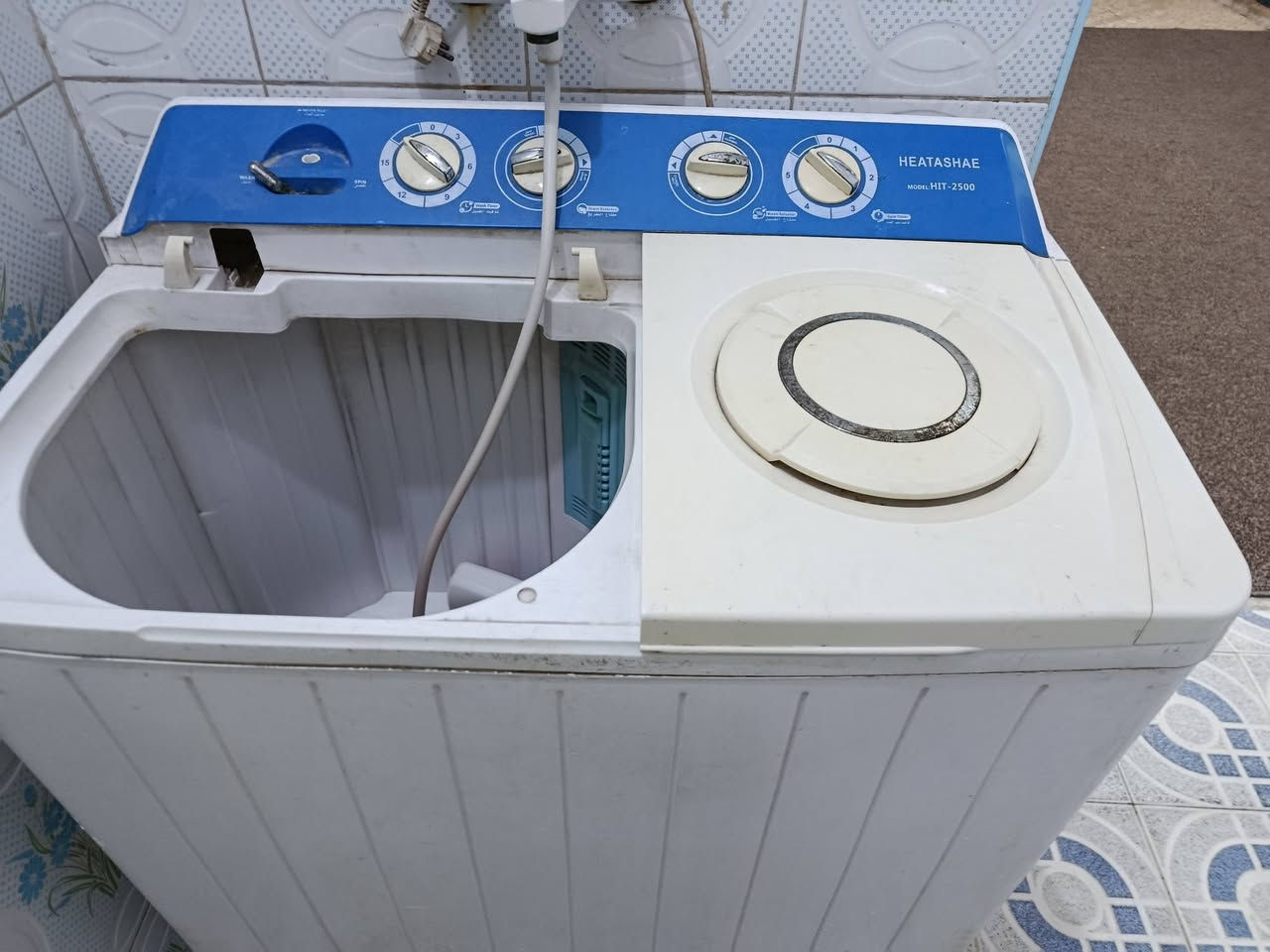 شغالة بس يراد ترتيب ***********
