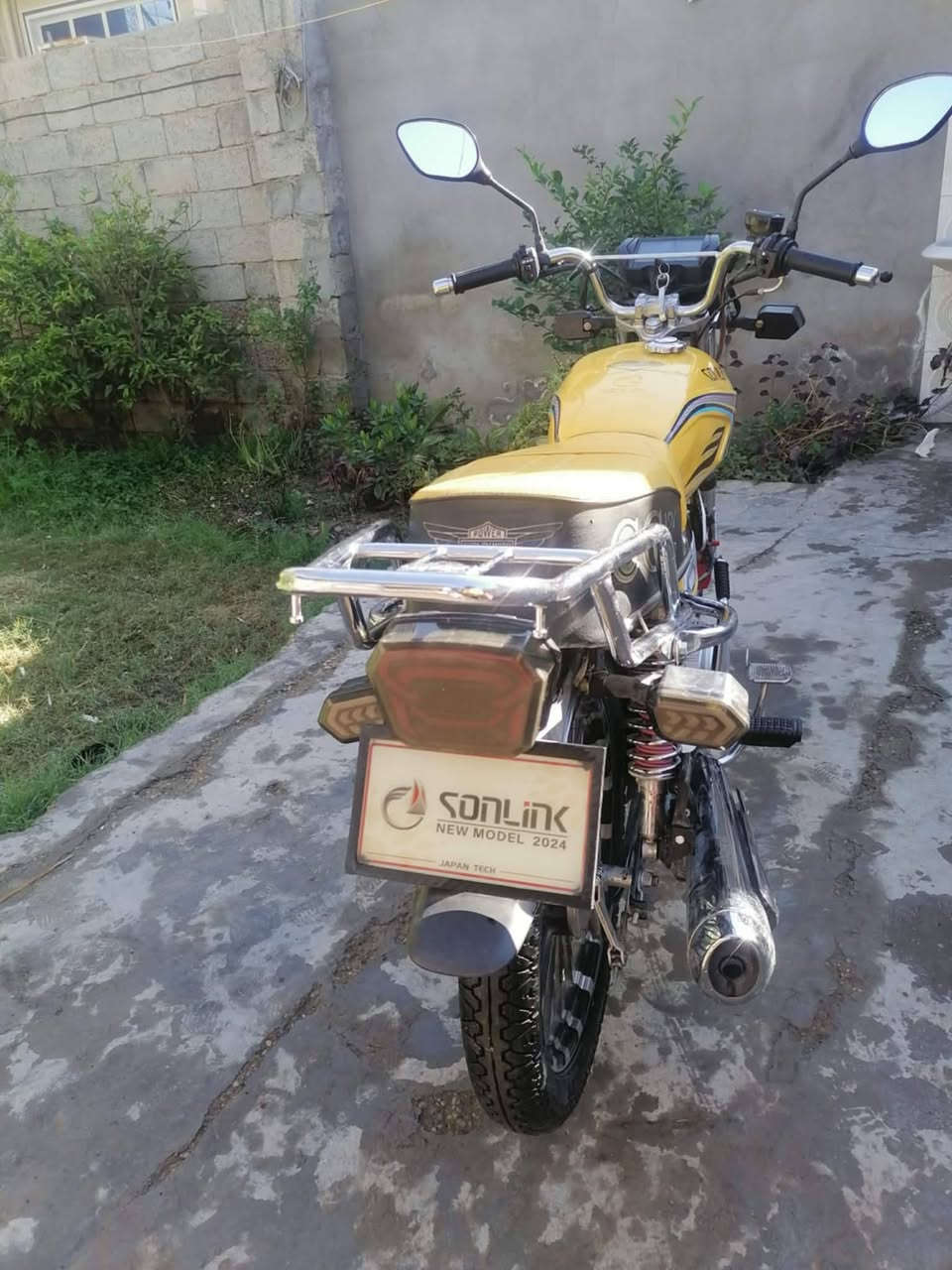 السلام عليكم درجه سيفان موديل 2024كامله مال جناي اتريك لبصره  اورق كامله العنوان ديالى بلدروز السعر 750وبيه مجال التفاصيل أكثر الاتصال ع الرقم‏‪***********‬‏
