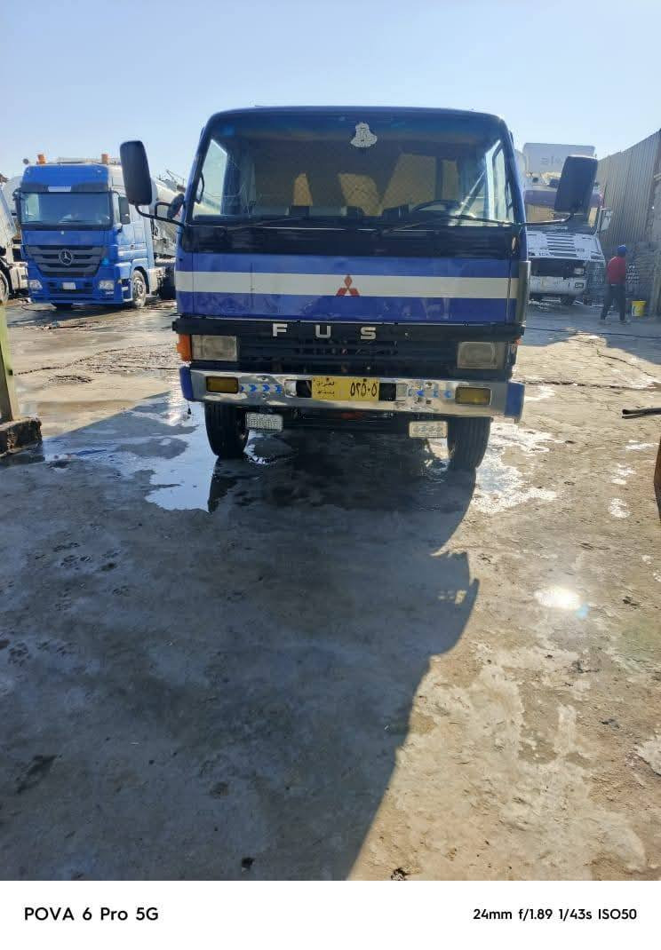 سلام عليكم كابسه فوسا للبيع موديل ٩٣ رقم بغداد اصفر ٣ طن تعمل شفت واحد في مدينة الصدر السعر ٥٥ ورقه تفاصيل اكثر الاتصال على الرقم ***********
