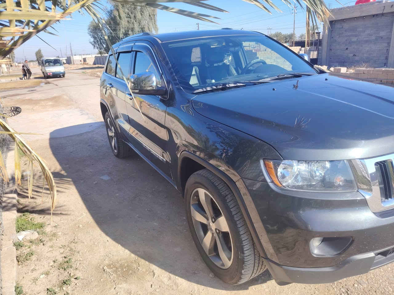 سلام عليكم
جيب لاريدو موديل ٢٠١١ افور لاند فول مواصفات ١/١
رقم بغداد
محرك ٣٦٠٠ جديد كير اوتو فور ويل مكفولات

سياره وارد امريكي داخله كلين 
بدون ارباك بل عراق بيها  ٣قطع   ضرر صطحي وبدلات بلاد 

سياره جاهزه مال بيت ومال جناي  ما بيها نقص برغي واحد
محرك وكير وحداديه تخم تاير كهربائيات باتري كله مكفول

مواصفاتها بانو راما بصمات بل ابواب بصمت تشغيل جنطه كهرباءداخل اسود ملكي  كشنات كهرباب ستيرا كهرباء تحكم ٤ جهات ستيرا بي تتفئه كشنات تبريد تتفئه شاشه حساسات كامره  لايت زنون عدسه تشغيل عن بعد وبعد بيها هواي موصفات هيه فول للخير  العنوان ديالى ***********
