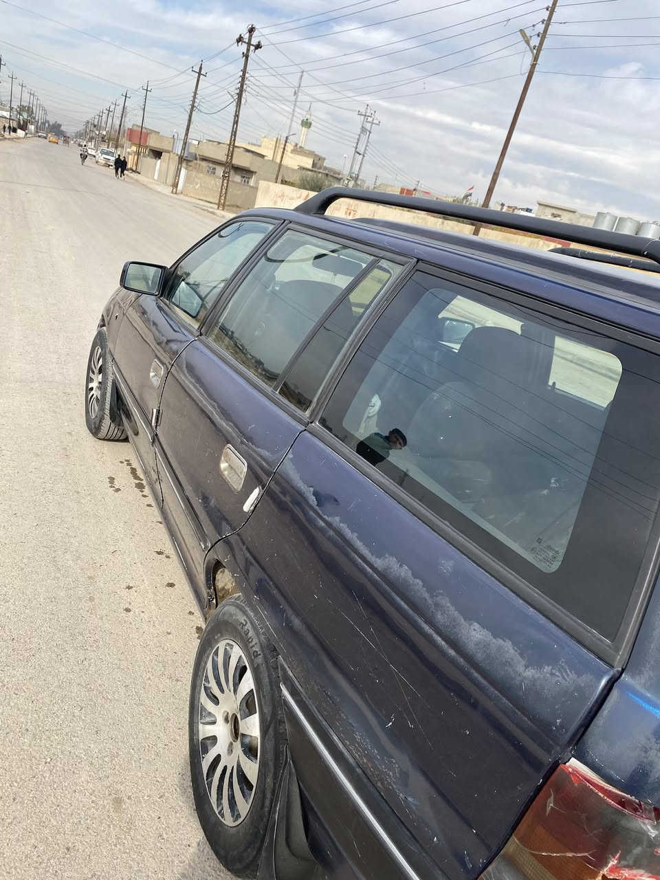 السلام عليكم  ‏ ‏للبيع حجم 18شرط تحويل وكالة ‏موديل 94 ￼ سنوية 2027 شرط ‏شرط محرك كير طقم تواير جد شرط تبريد
￼￼ تدفئة شرط ￼ سيارة بلادية شرط ما بيها معجون ولا صبغ ￼￼ شرط ￼شرط الكربون  سيارة كلها شرط ￼السعر 52.        ***********.        ***********
