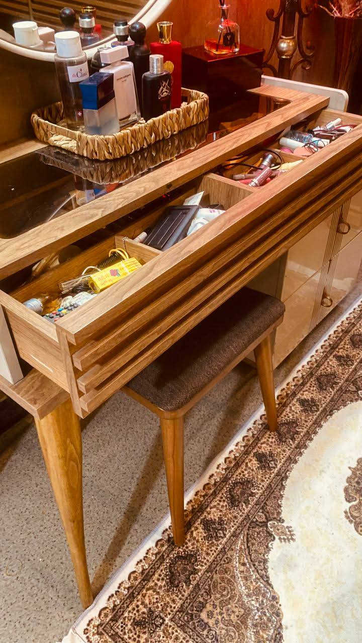 غرفه تركيه ماركه ايدول
   نظافه 💯 💯 
مخزن وهايدروليك 9 قطع خشب ثكيل داخل الكنتور مبطن ماخذيه ب21 ورقه ويريدو بمليون دينار بغداد التواصل خاص


**إذا كنت صاحب هذا الإعلان وتريد حذفه لأي سبب، رجاءا أرسل رسالة إلى الدعم الفني**