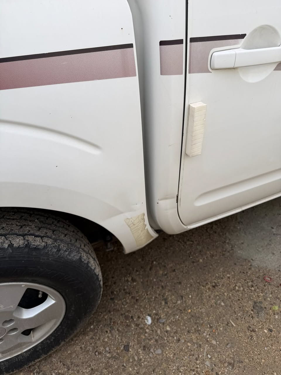 نيڤارة 2014 SE رقم بغداد السيارة جديدة من كل النواحي ومكفولة ما عده الجالمغ الامامي صبغ نص مو كامل وموجود سونار حديث للاستفسار ***********
