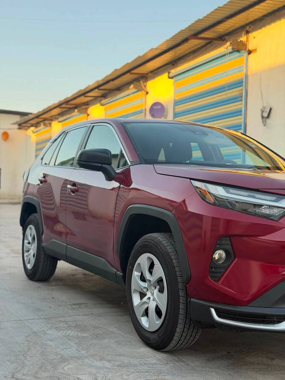 راف فور لون لحمر مميز
RAV 4  (2025)

سياره زيرو بعدها دخول جديد 
عداد مشي : 4 الف كيلو 
تحويل مباشر السياره 

مواصفات سياره 
قطعتين تبريد 
اطفاء ذاتي اقتصادي 
مودات متعدده ايكو وسبورت ونورمال 
سايد بريك اوتو دكمه 
تحكمات ستيرن
رادار 
شاشه حجم كبير 
كامره خلفيه 

سياره جاهزه بدون نقص
حادثها قطعتين جاملغ وبنيد صبغ سطحيات 

عنوان : بغداد الدورة 
السعر : 193
استفسار :***********
