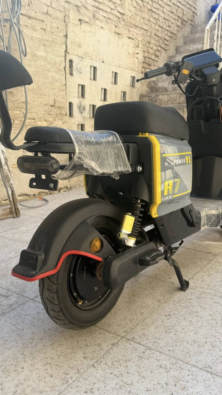 دراجة R7 موديل 2025 نضيف حيل
بطاريات 5 32 امبير سعرة 400 قفل


**إذا كنت صاحب هذا الإعلان وتريد حذفه لأي سبب، رجاءا أرسل رسالة إلى الدعم الفني**