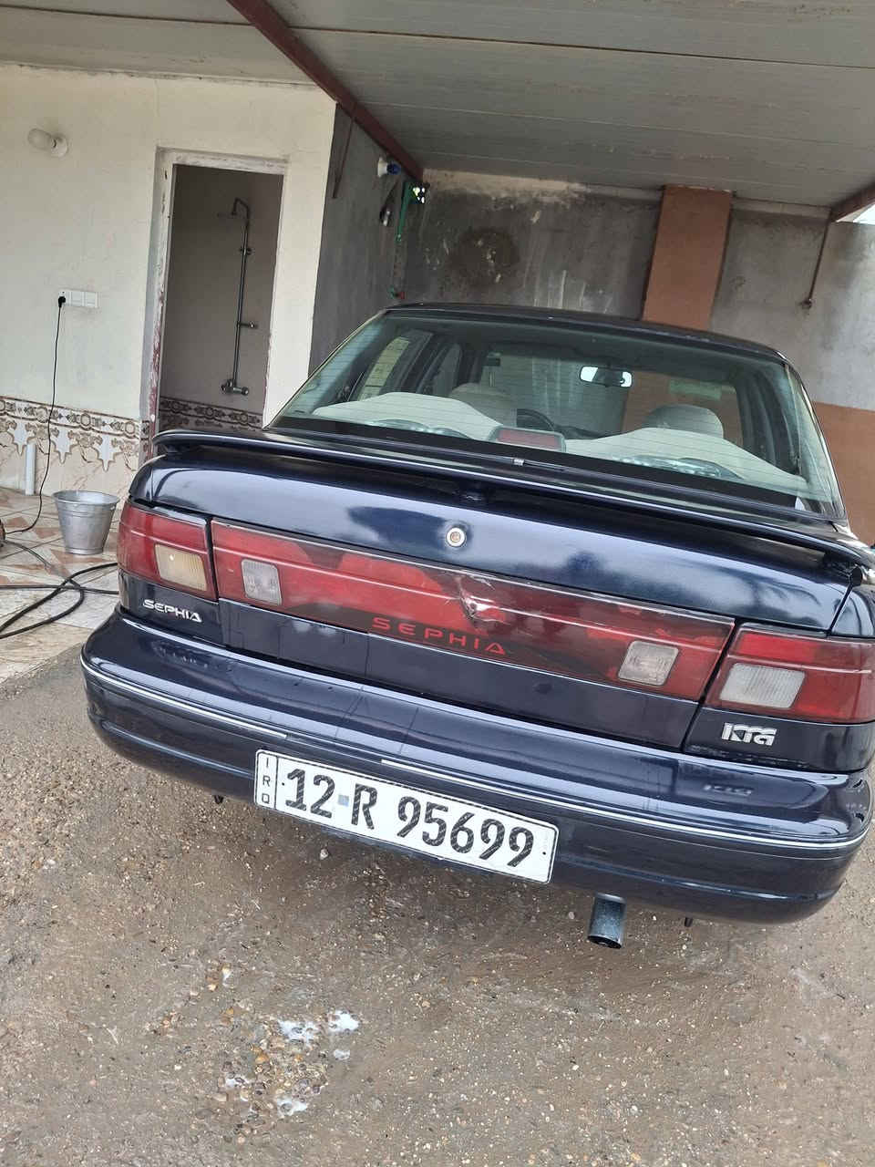 السلام عليكم كيا سيفيا موديل 93 سياره جديده كير ومحرك جدد صدر امامي خلفي جديد مصبوغه جماليه بدون ضربه ولا تبديل  تبريد تدفئه شغالات سياره بسمي السعر 38 وبيه مجال مكان سياره بغداد ابي غريب  اللاستفسار ***********
