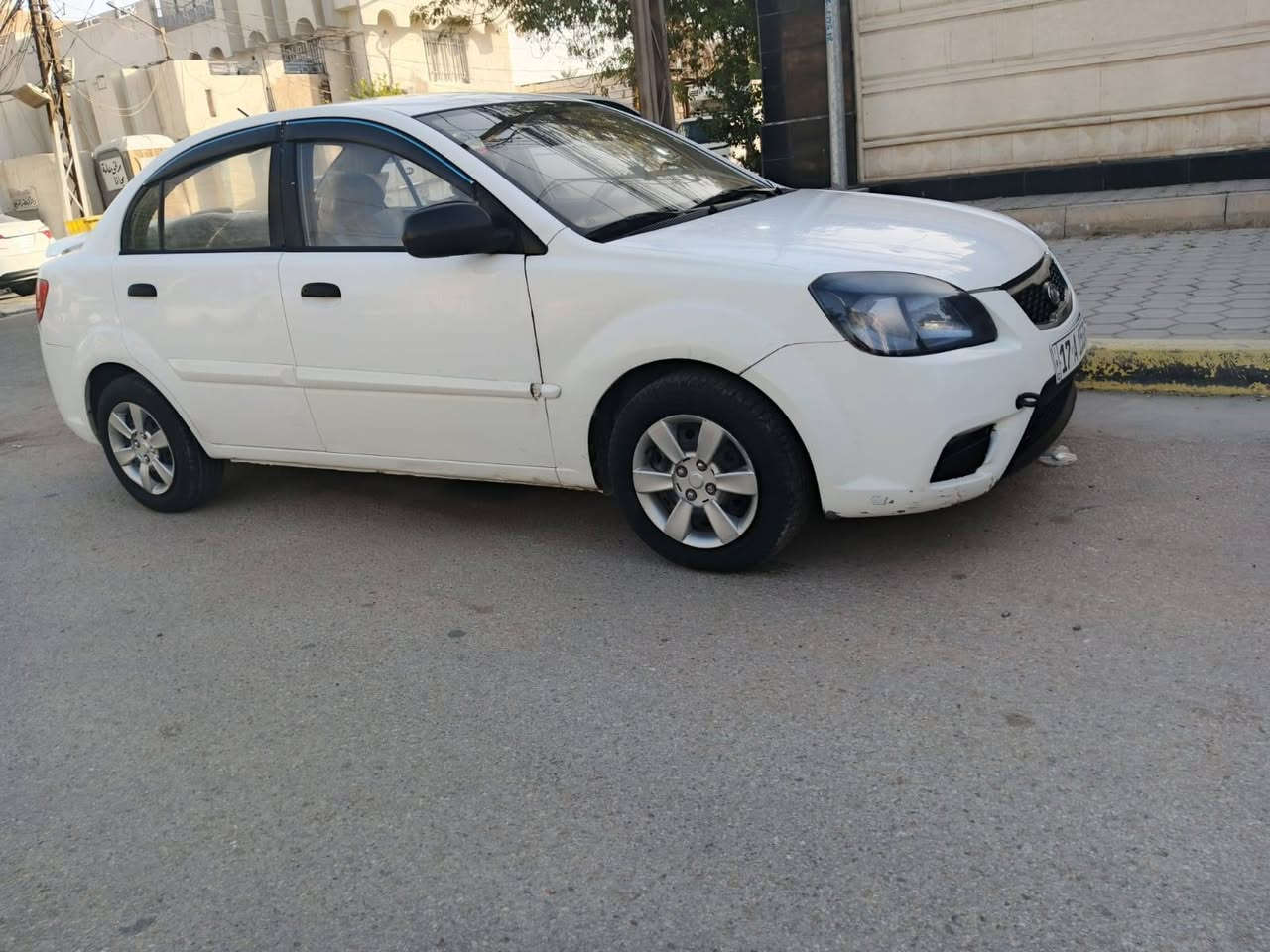 السلام عليكم
سياره للبيع نوع كيا ريوو موديل 2012خليجي بيه ثلث قطع صبغ بصيطه كير مكينه حجم 1600كغاله تبريد تدفئه حداديه تخم تاير كوله جديد العنوان كربلاء السعر 174وبيه مجال بصيط حك الجيه انتصال فقط ***********/فقط انتصال//***********
